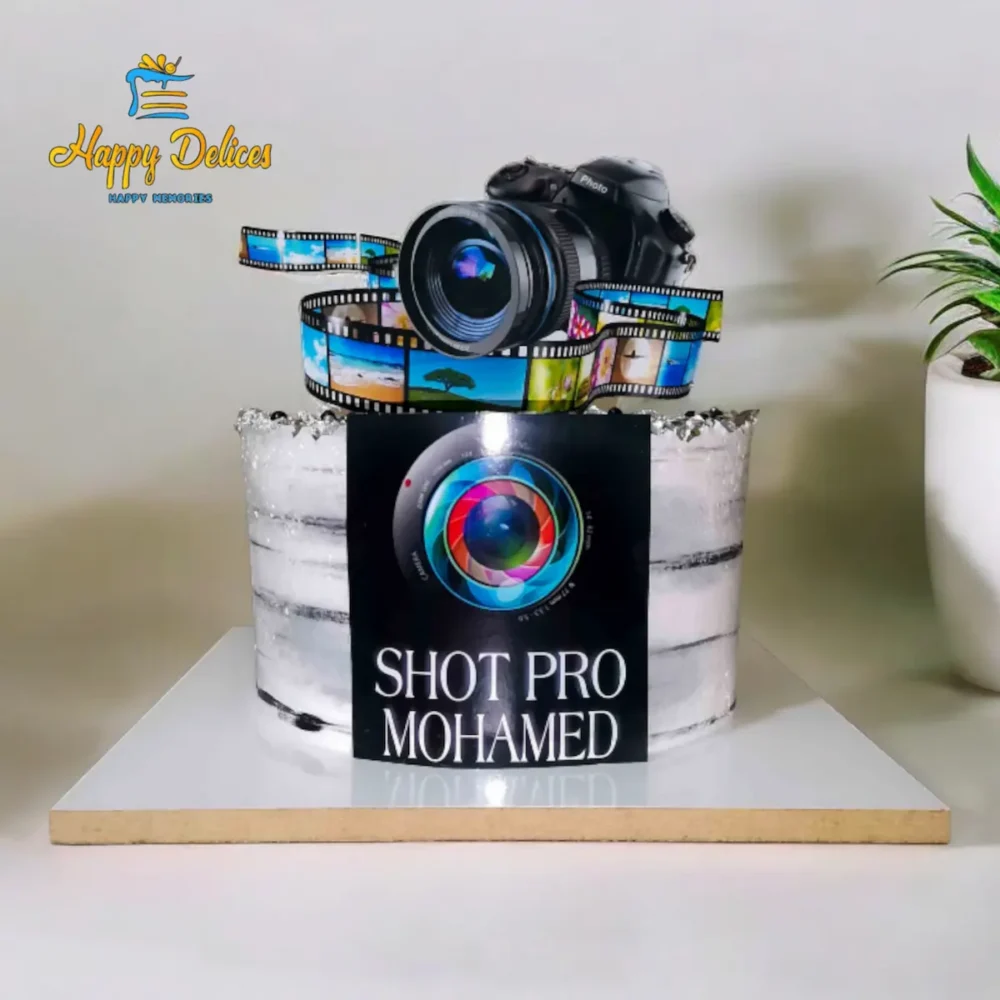 Photography Themed Birthday Cake | Happy Delices Photography themed birthday cake with camera design and film details by Happy Delices